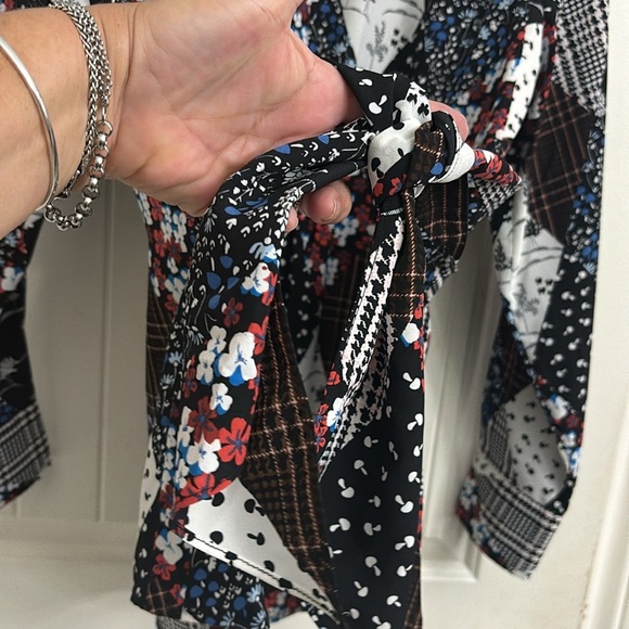 BNWOT Tommy Hilfiger Patchwork Top - Picture 3 of 11